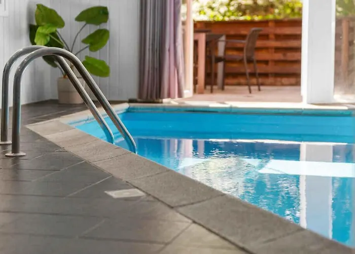 With Pool In Scenic Surroundings Casa vacanze *